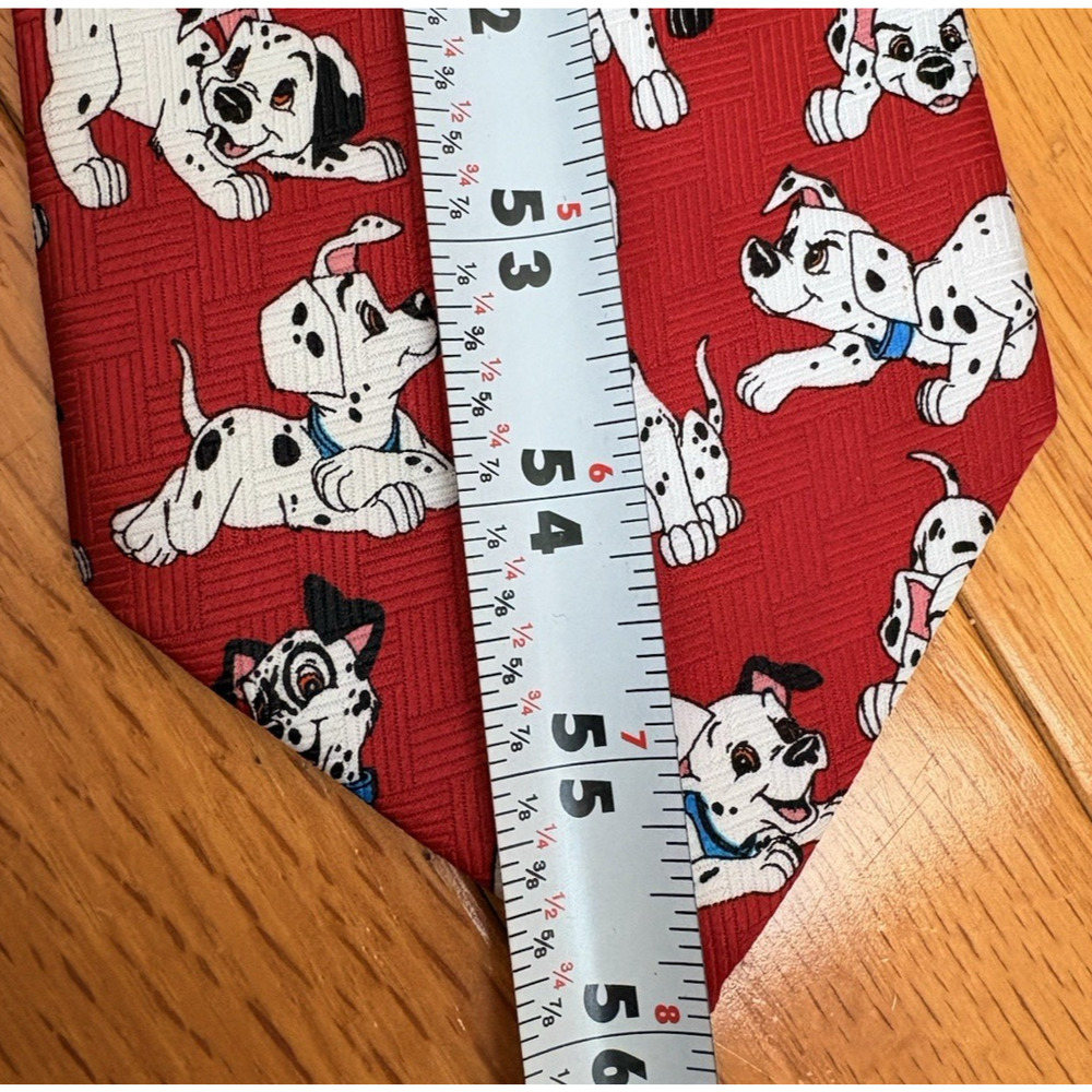 Vintage Disney 101 Dalmatians Neck Tie Red 90s Dog Puppies 56" Long 3.75" Wide - Picture 9 of 9